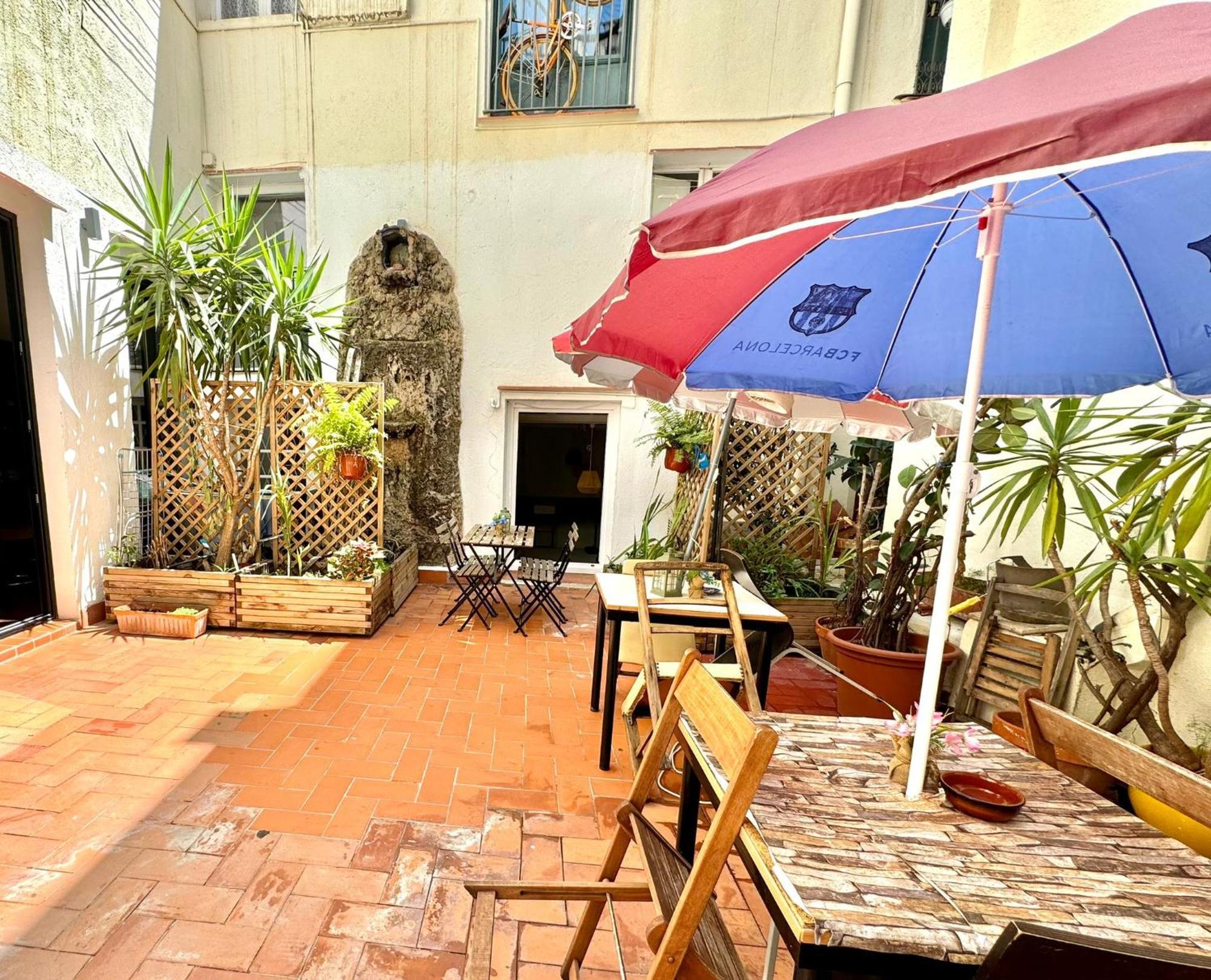 ברצלונה Habitacion Para Grupos Hasta 8 En Plena Rambla De Cataluna מראה חיצוני תמונה