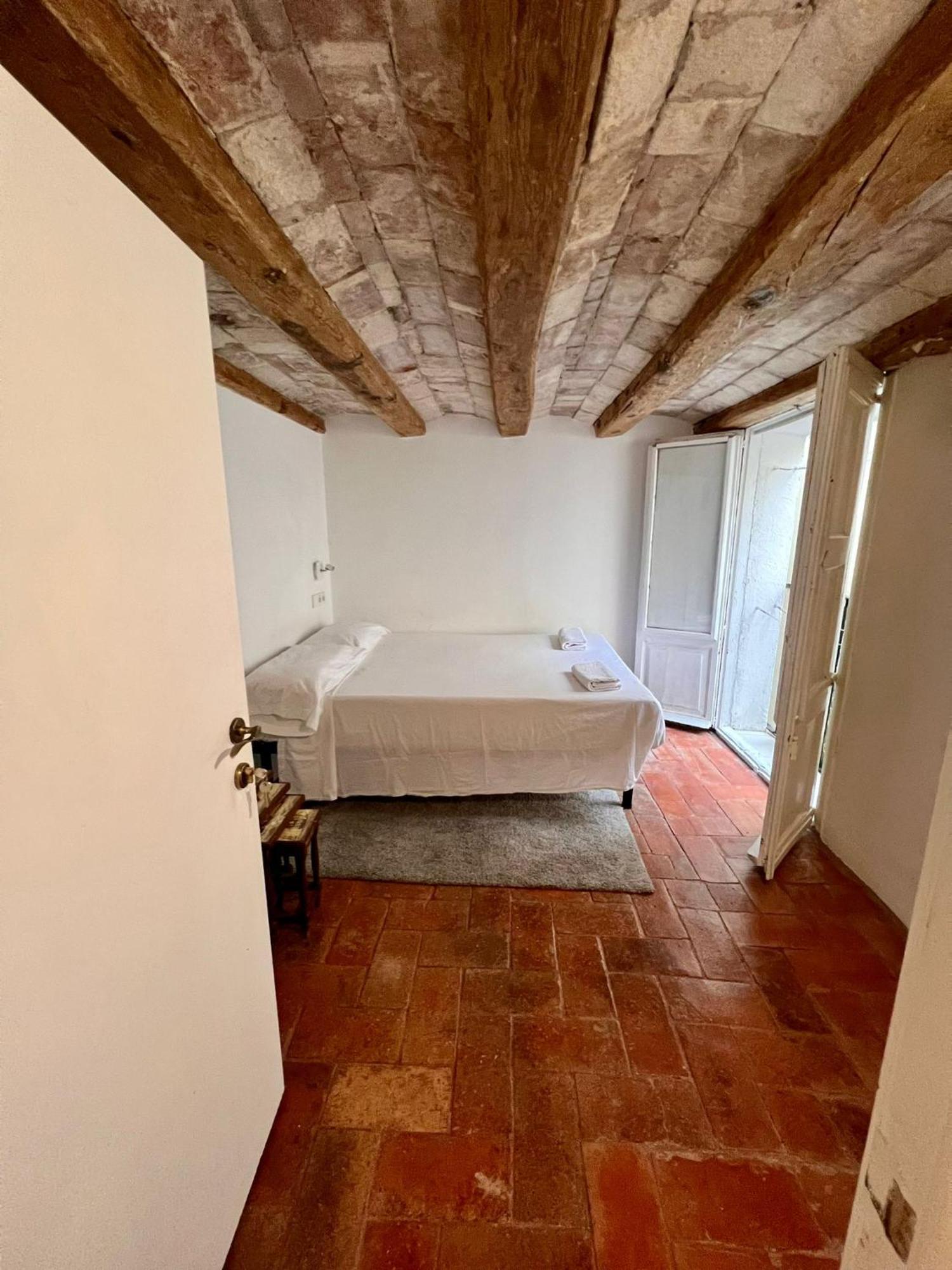 ברצלונה Habitacion Para Grupos Hasta 8 En Plena Rambla De Cataluna מראה חיצוני תמונה