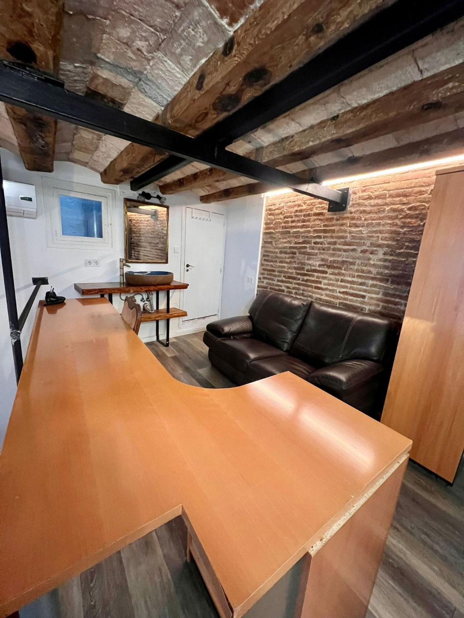 ברצלונה Habitacion Para Grupos Hasta 8 En Plena Rambla De Cataluna מראה חיצוני תמונה