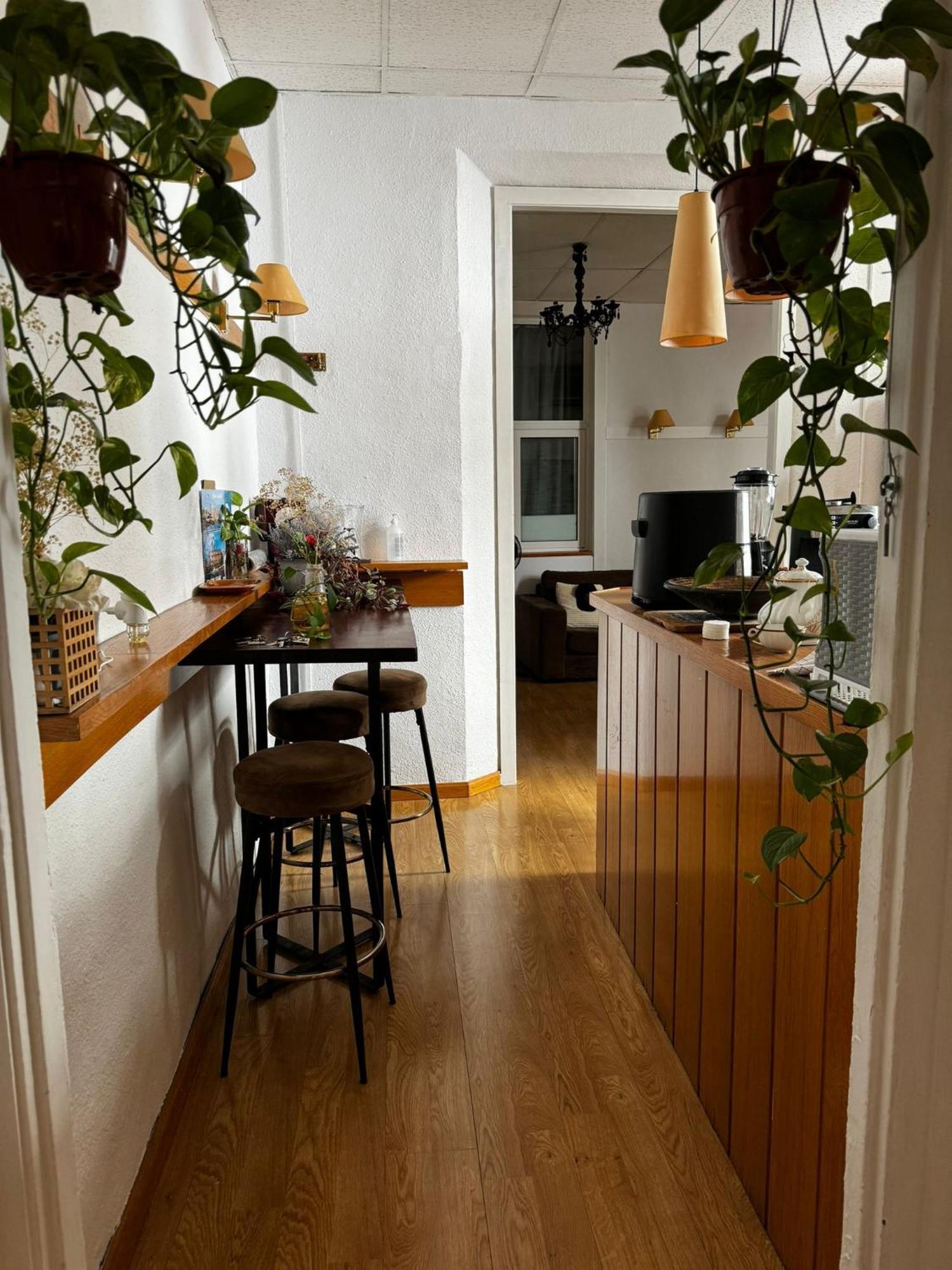 ברצלונה Habitacion Para Grupos Hasta 8 En Plena Rambla De Cataluna מראה חיצוני תמונה