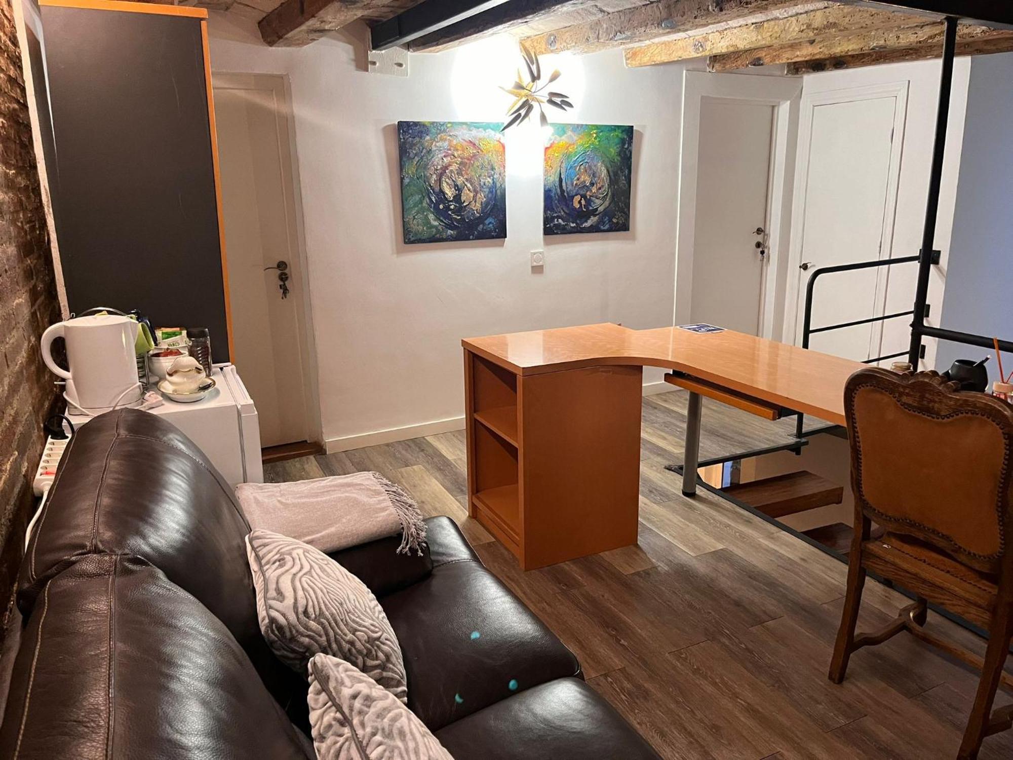 ברצלונה Habitacion Para Grupos Hasta 8 En Plena Rambla De Cataluna מראה חיצוני תמונה