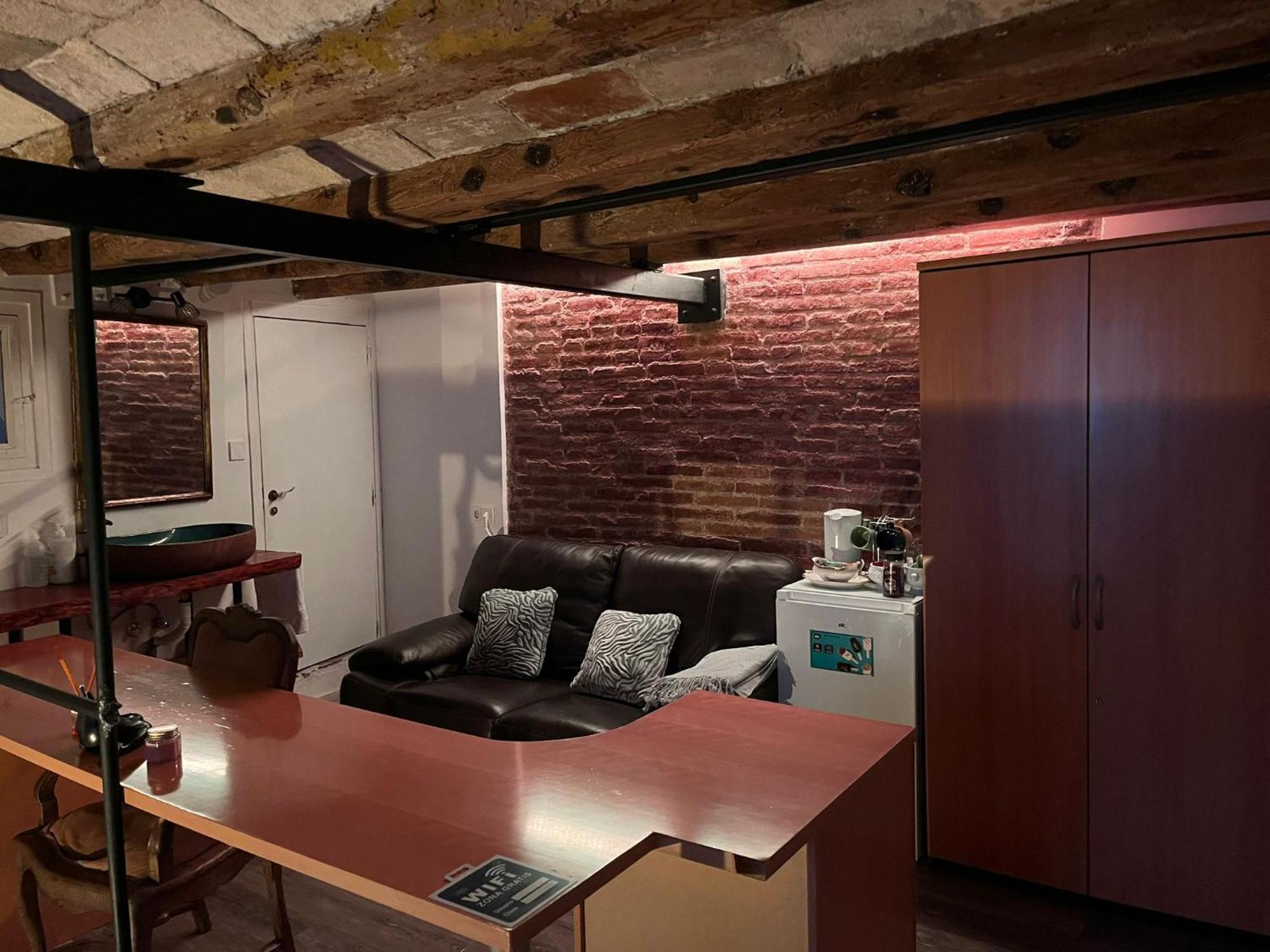 ברצלונה Habitacion Para Grupos Hasta 8 En Plena Rambla De Cataluna מראה חיצוני תמונה